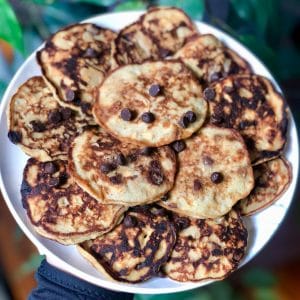 plate of healthier banana pancakes