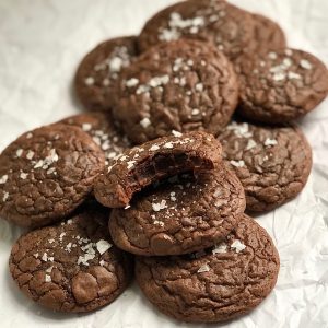 Salted brownie cookies