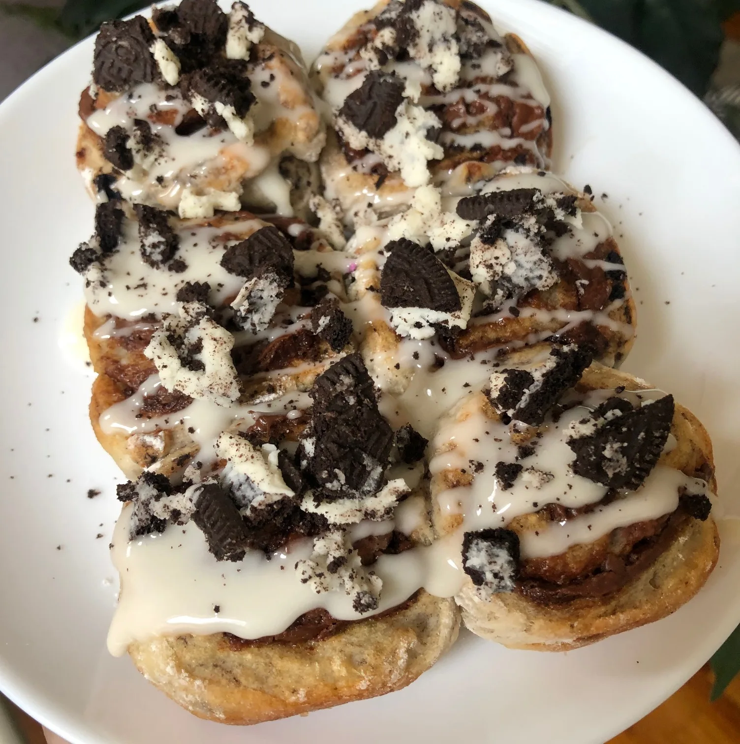 nutella oreo cinnamon buns