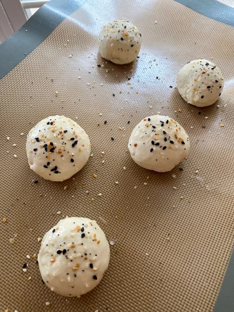 healthy stuffed bagel bombs