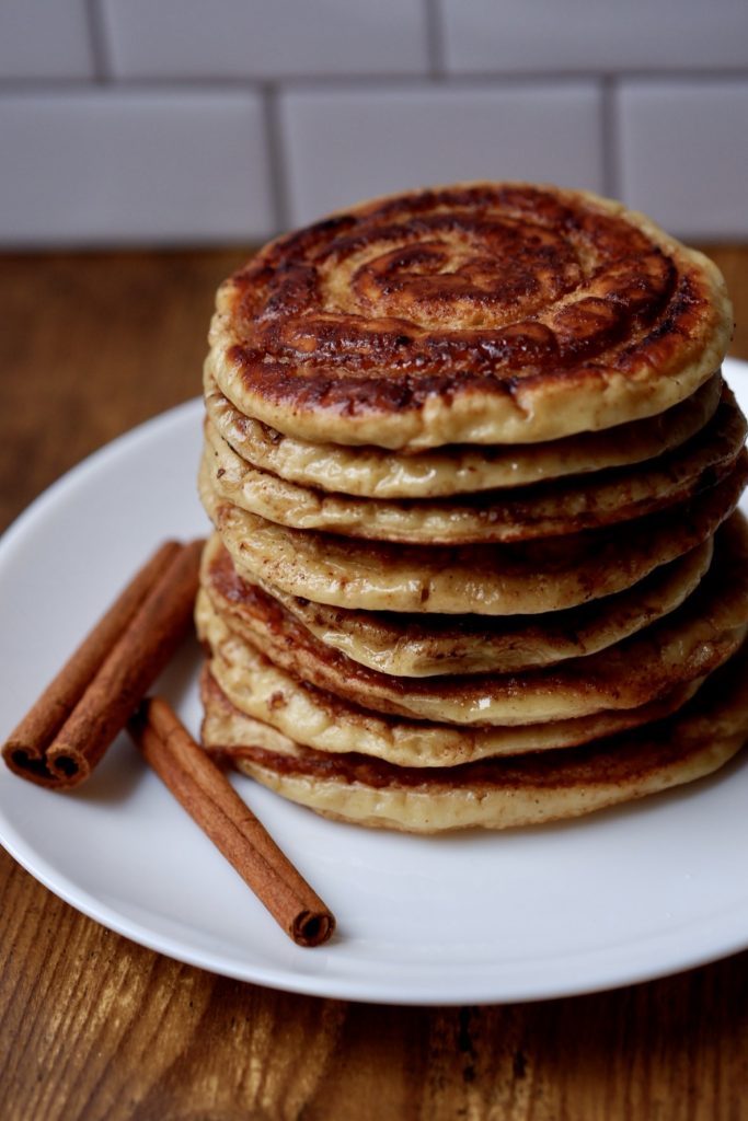 cinnamon swirl greek yogurt pancakes