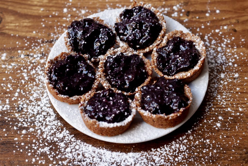 blueberry pie bites