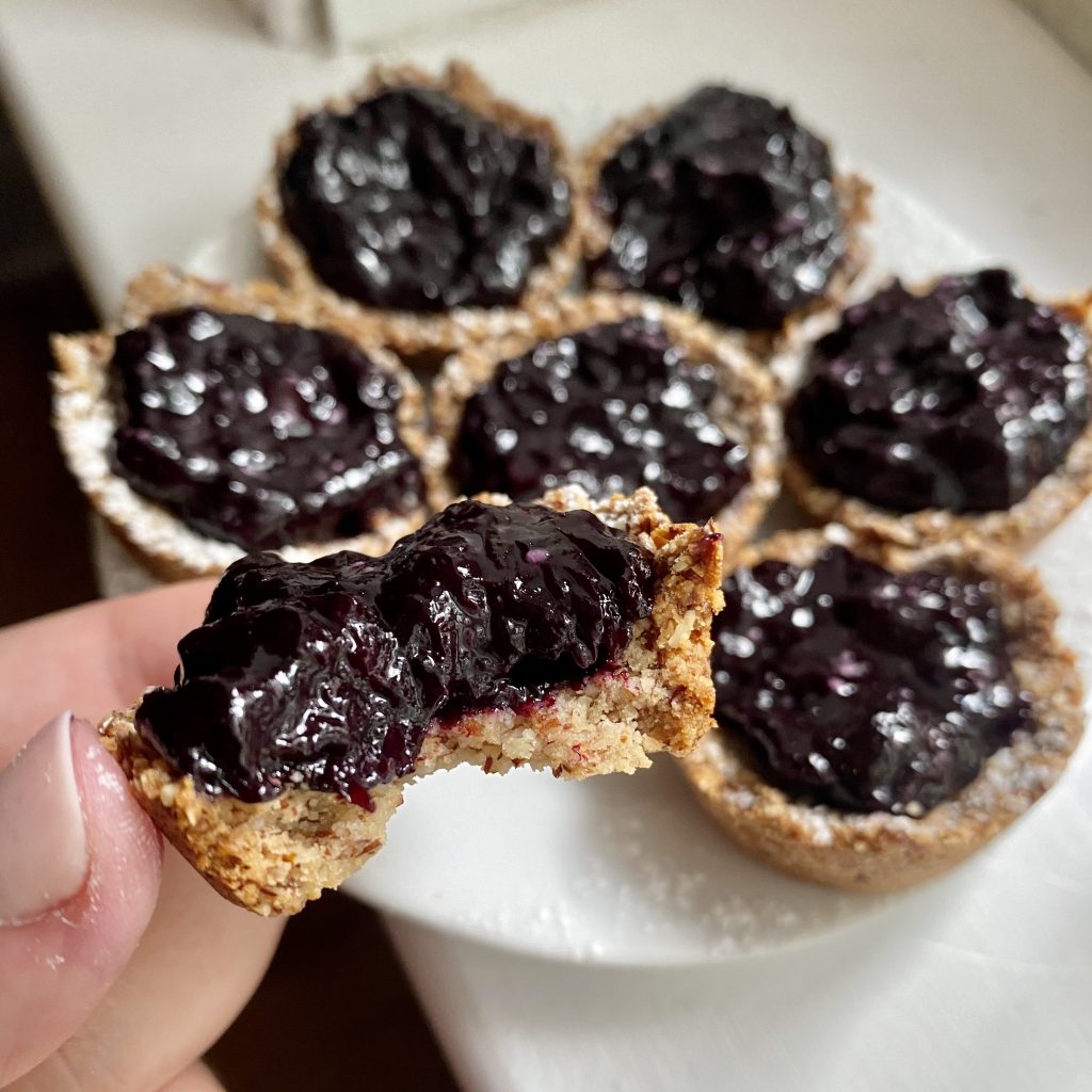 blueberry pie bites