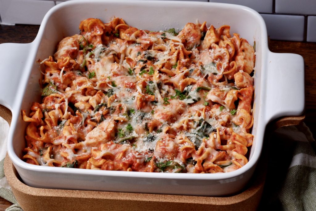 healthy cheesy chicken pasta bake