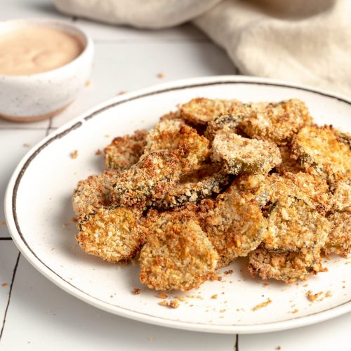 Air Fryer Fried Pickles With Tangy Dipping Sauce - Food By The Gram