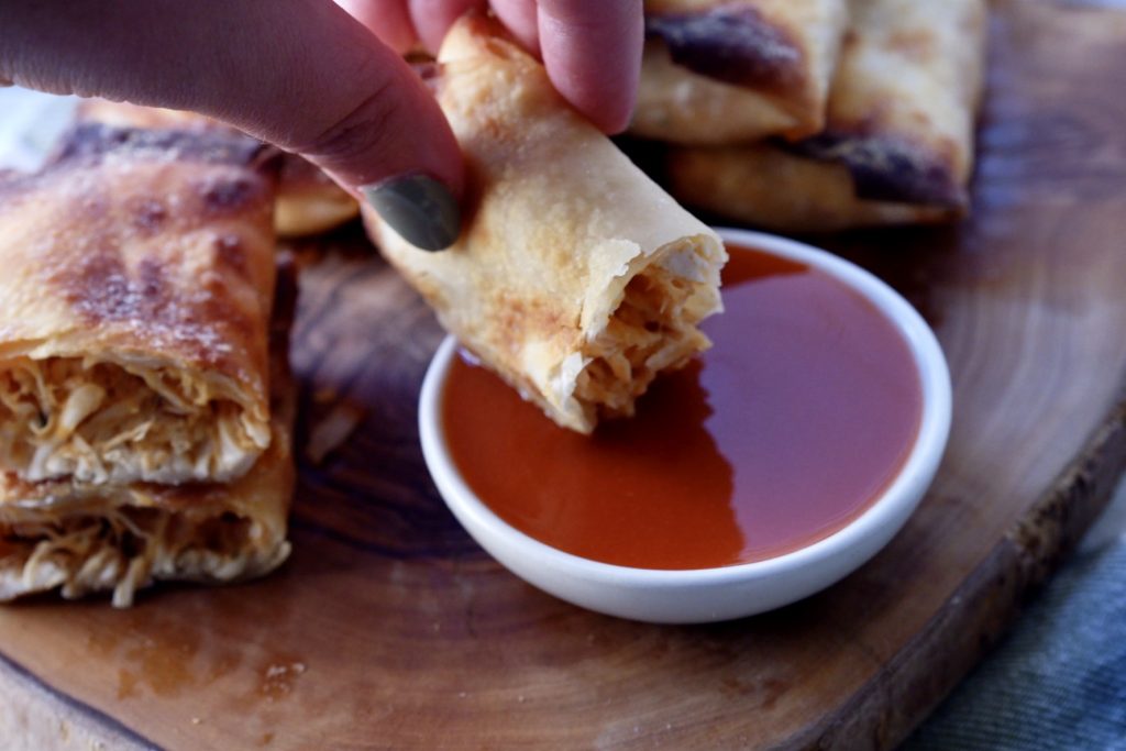 healthy buffalo chicken egg rolls