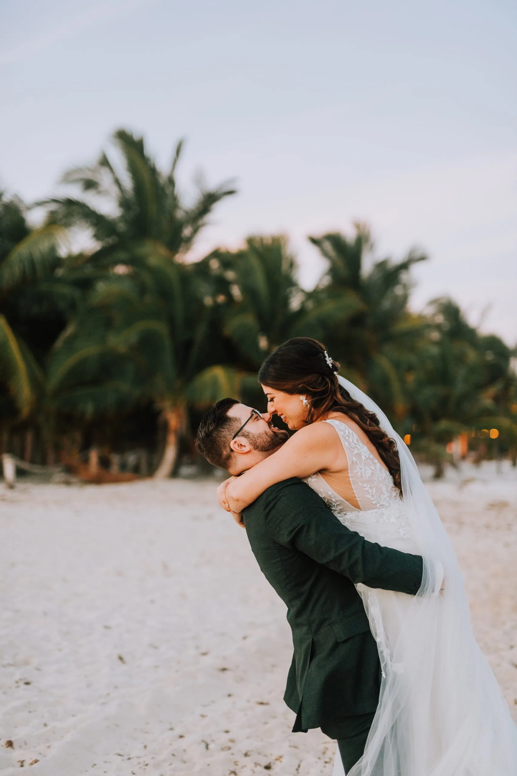destination wedding at unico 2087