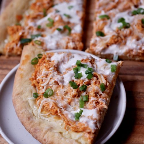 healthy buffalo chicken pizza