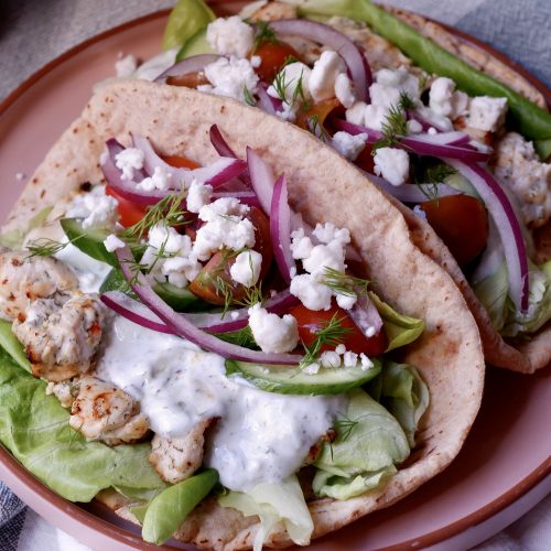 greek chicken pita sandwiches