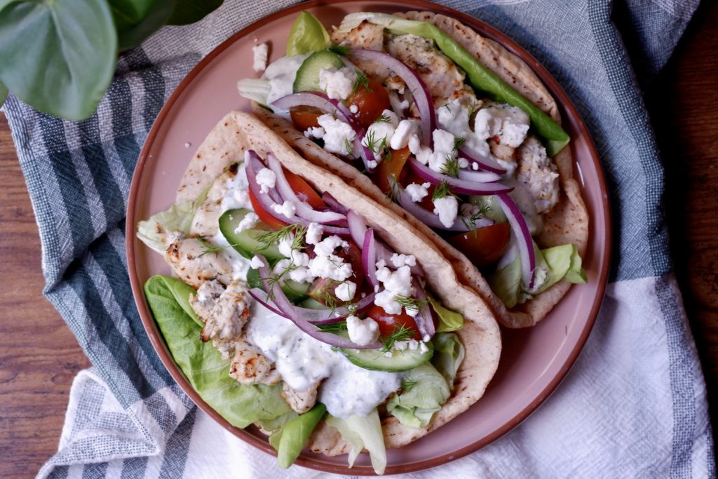 greek chicken pita sandwiches