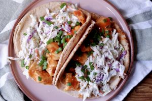 sweet sriracha chicken pitas