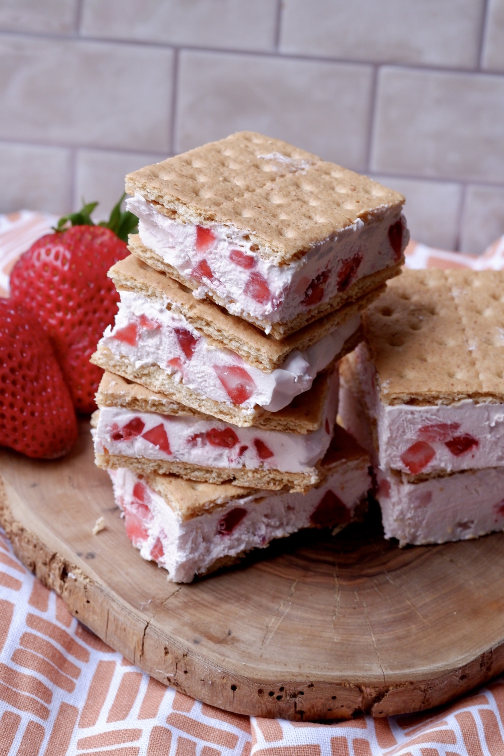 Strawberry Cheesecake Ice Cream Sandwiches - Food By The Gram