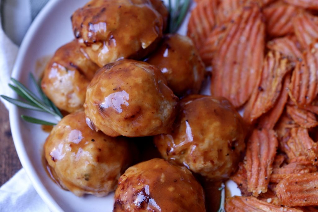 apple cider bbq meatballs