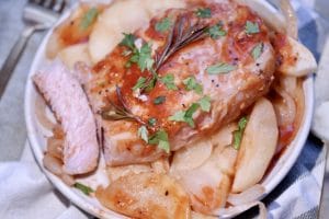 bbq pork chops with apple and onion