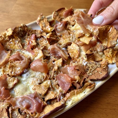 charcuterie apple chips