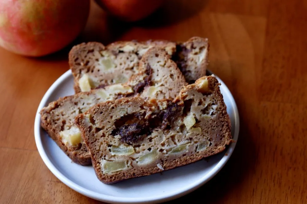 Healthy Cinnamon Apple Bread