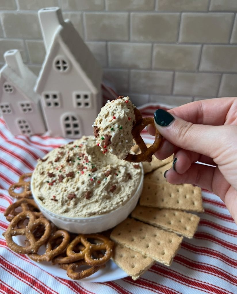 Gingerbread Fluff Dip
