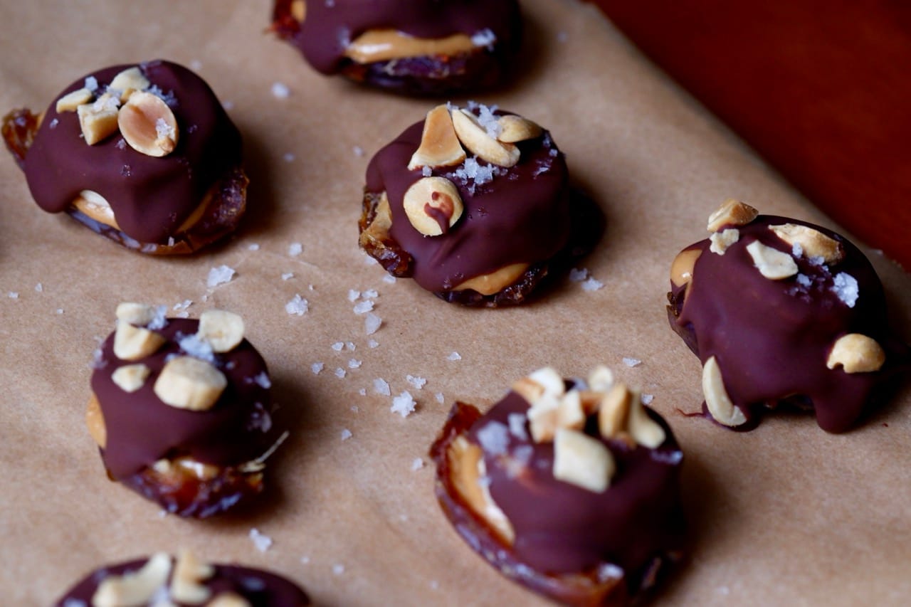banana snickers bites