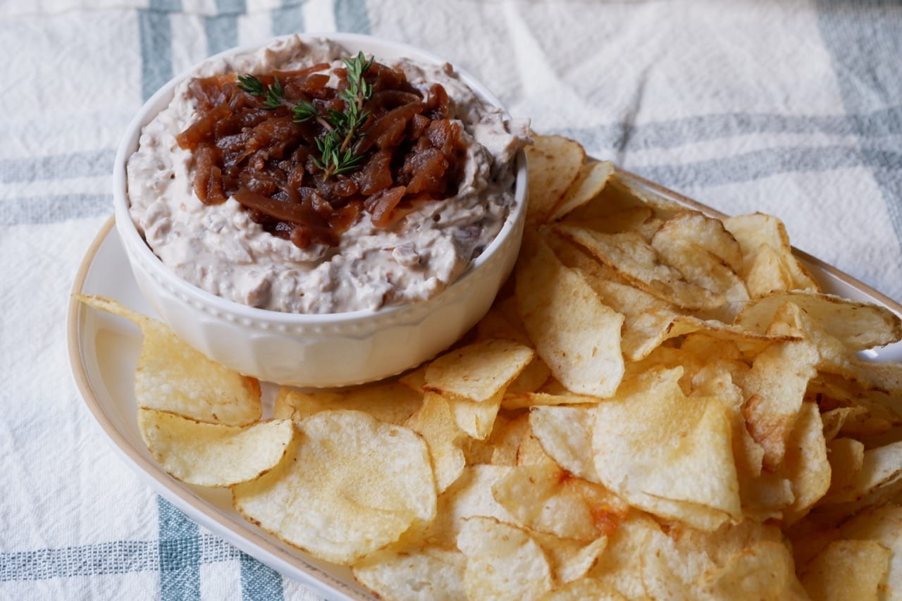 healthy caramelized onion dip