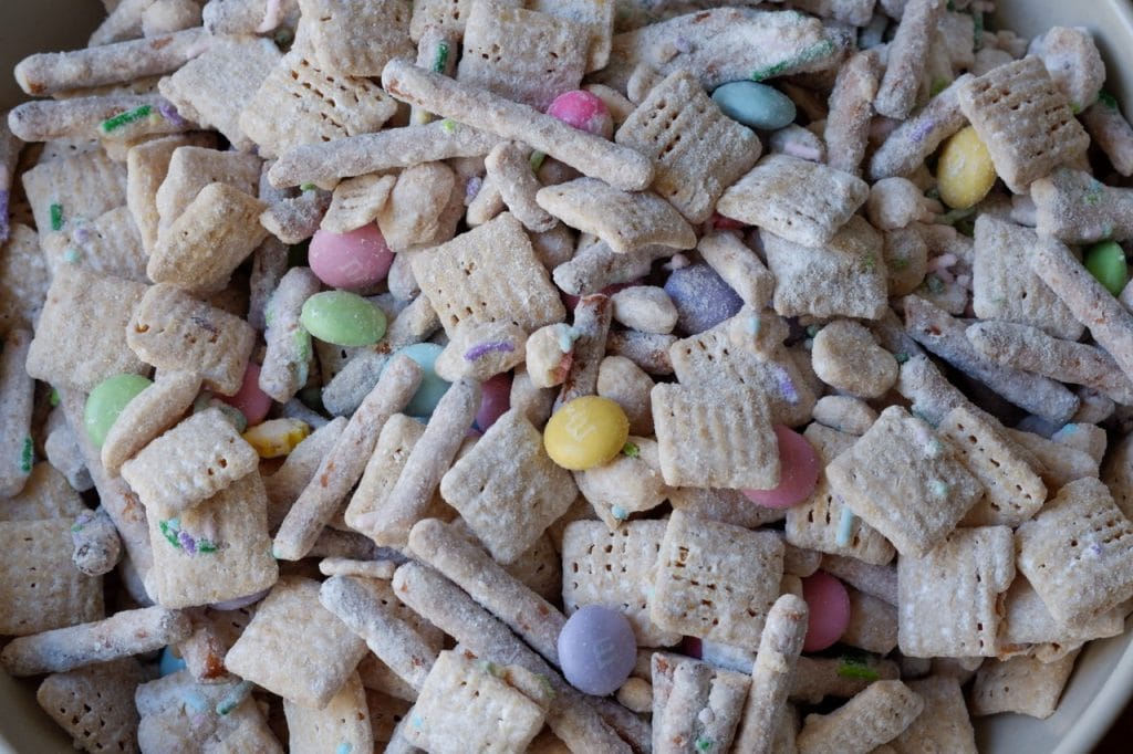 easter snack mix