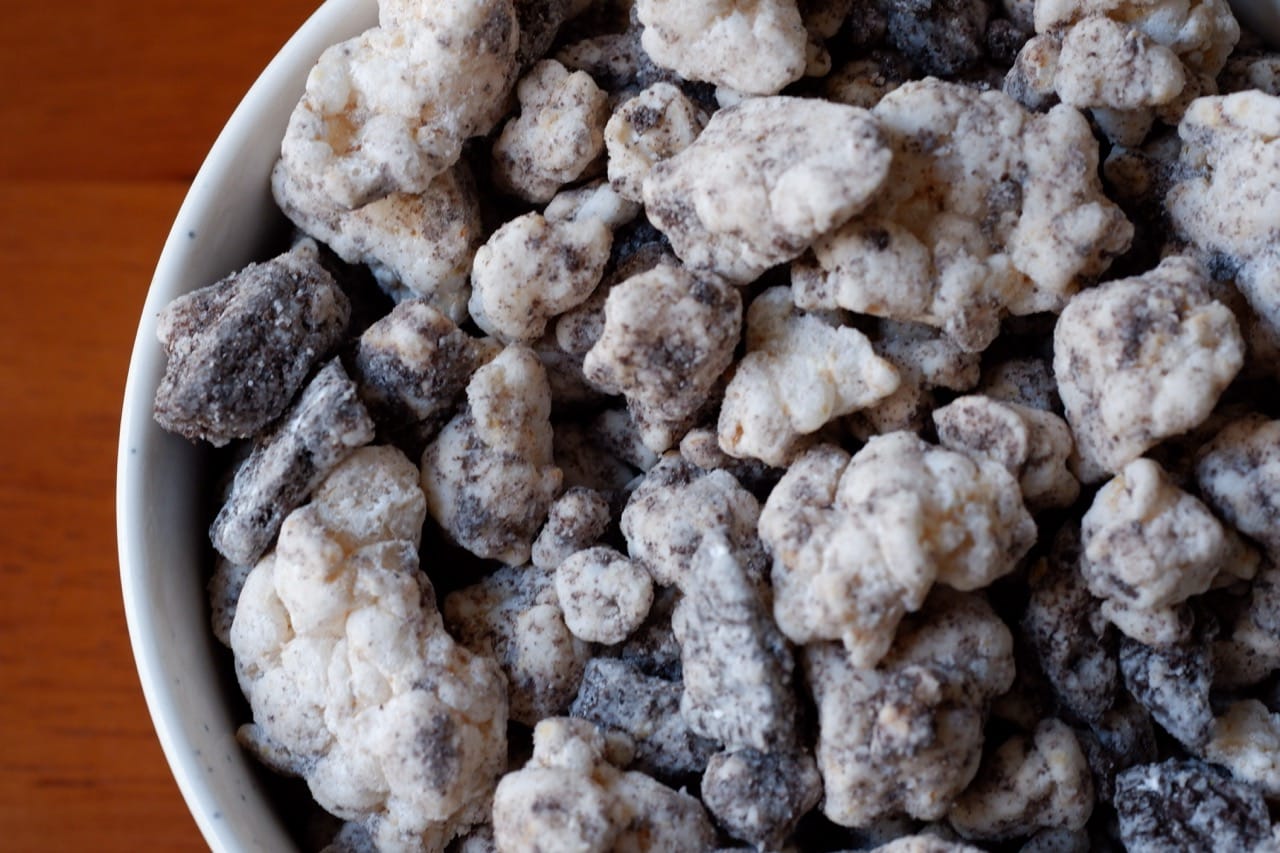cookies and cream rice cake muddy buddies