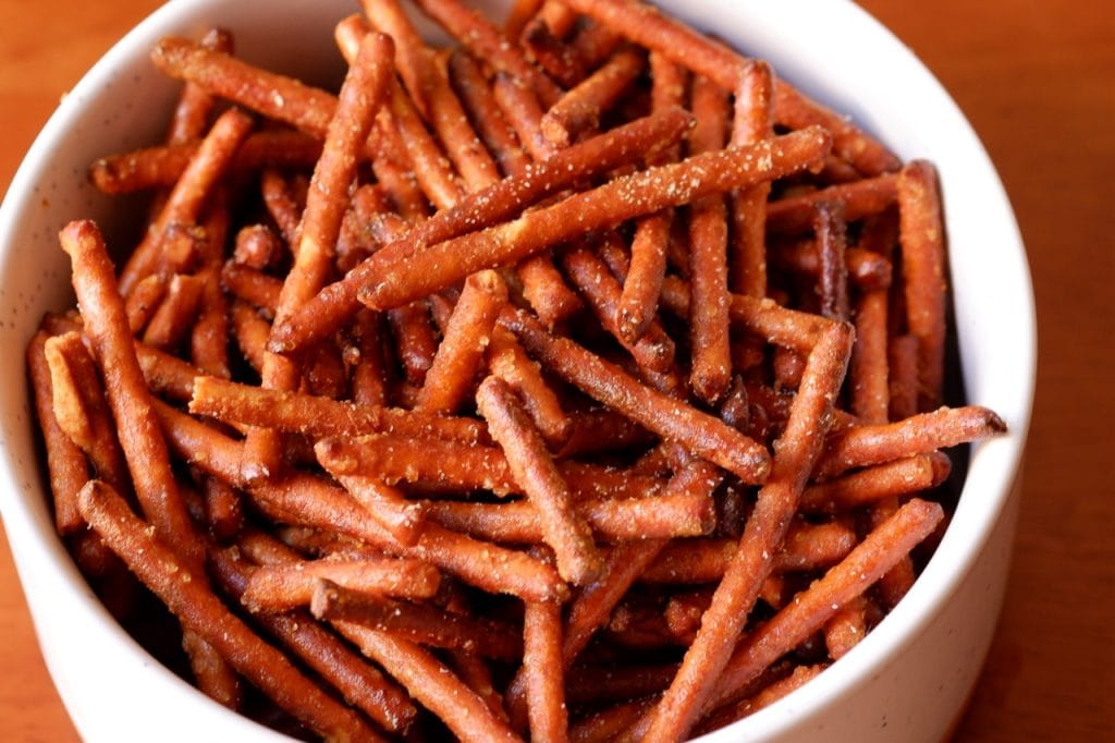 hot honey mustard pretzels