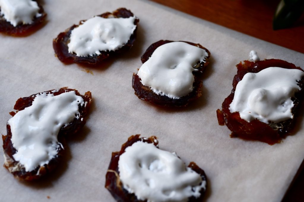 Smores Smashed Pretzel Dates