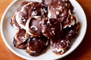 Smores Smashed Pretzel Dates