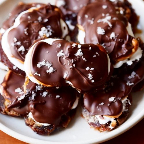 Smores Smashed Pretzel Dates