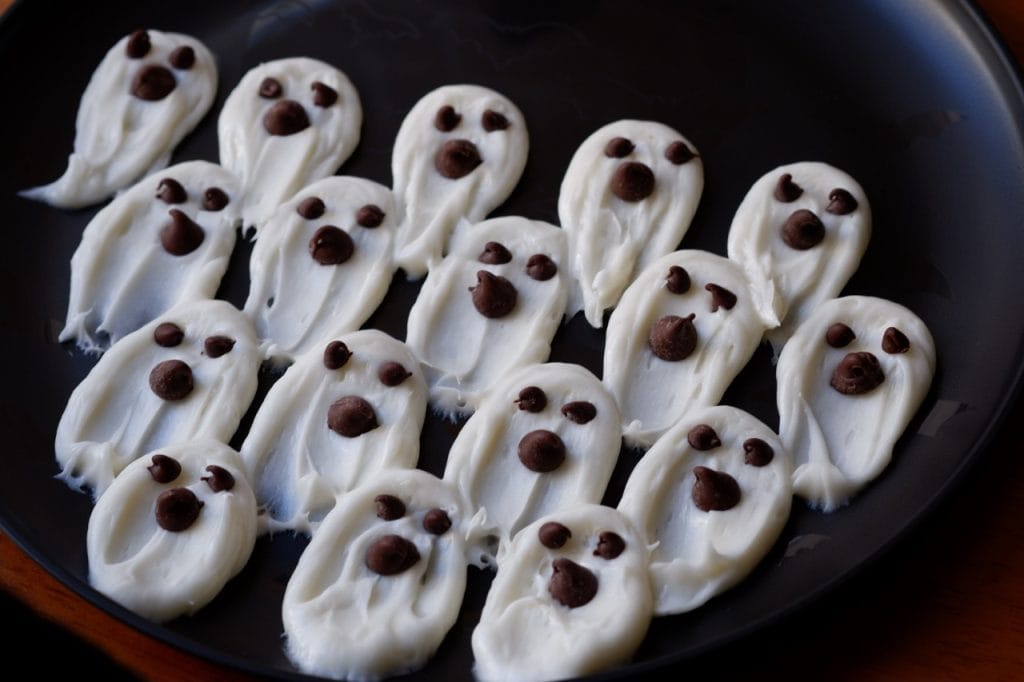 icing ghosts