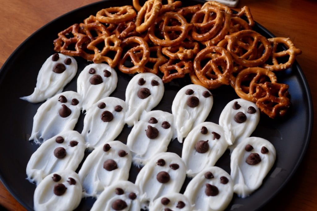 icing ghosts